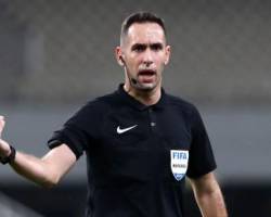 ΒΟΥΛΩΣΕ ΣΤΟΜΑΤΑ Ο ΠΑΠΑΠΕΤΡΟΥ ΜΕ ΤΗΝ ΑΡΙΣΤΗ ΔΙΑΙΤΗΣΙΑ ΤΟΥ ΣΤΟΝ ΒΟΛΟ ΑΠΟΔΕΙΚΝΥΟΝΤΑΣ ΤΗΝ ΚΛΑΣΗ ΤΟΥ ΧΩΡΙΣ ΝΑ ΣΤΕΚΕΤΑΙ ΣΤΙΣ ΔΗΛΩΣΕΙΣ ΤΩΝ ΓΗΠΕΔΟΥΧΩΝ ΤΗΣ ΠΕΡΑΣΜΕΝΗΣ ΕΒΔΟΜΑΔΑΣ ΗΤΑΝ ΑΨΟΓΟΣ ΚΑΙ ΔΕΝ ΜΑΣΗΣΕ ΣΤΑ ΠΕΣΙΜΑΤΑ ΕΚΑΤΕΡΩΘΕΝ ΕΧΟΝΤΑΣ ΣΤΟ VAR TON KOYKOYΛΑ ΣΩΣΤΟΙ 