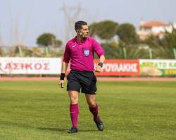 Ο ΑΘΗΝΑΙΟΣ ΓΙΩΡΓΟΣ ΑΛΑΜΠΕΗΣ ΔΕΝ ΑΝΤΕΞΕ ΤΗΝ ΑΔΙΚΙΑ ΚΑΙ ΤΟΝ ΥΠΟΒΙΒΑΣΜΟ ΣΤΗΝ Γ ΕΘΝΙΚΗ ΟΠΟΤΕ ΔΕΝ ΠΡΟΣΗΛΘΕ ΝΑ ΤΡΕΞΕΙ ΚΑΙ ΚΡΕΜΑΣΕ ΤΗΝ ΣΦΥΡΙΚΤΡΑ ΤΟΥ ΣΤΑ 33 ΤΟΥ ΧΡΟΝΙΑ ΚΡΙΜΑ ΓΙΑΤΙ ΕΙΧΕ ΠΟΛΛΑ ΝΑ ΠΡΟΣΦΕΡΕΙ ΑΛΛΑ Η ΚΕΔ ΚΑΚΩΣ ΔΕΝ ΤΟΝ ΠΙΣΤΕΨΕ 