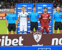 ΣΤΗΝ ΛΑΡΙΣΑ ΤΟ VAR ΚΟΥΜΠΑΡΑΚΗΣ  ΠΑΡΕΝΕΒΗ ΣΕ ΔΥΟ  ΕΠΙΜΑΧΕΣ ΦΑΣΕΙΣ ΚΑΙ Ο ΕΥΑΓΓΕΛΟΥ ΕΔΩΣΕ ΙΣΑΡΙΘΜΑ ΠΕΝΑΛΤΥ ΣΕ ΠΑΟ ΚΑΙ ΑΕΛ  ΚΙ ΕΚΛΕΙΣΕ ΤΟ ΜΑΤΣ ΧΩΡΙΣ ΜΟΥΡΜΟΥΡΕΣ ΜΕ ΣΩΣΤΕΣ ΥΠΟΔΕΙΞΕΙΣ ΑΠΟ ΤΟΥΣ  ΒΟΗΘΟΥΣ ΑΡΜΑΚΟΛΑ,ΚΟΡΩΝΑ ΚΑΙ 4ο ΤΟΝ ΝΤΑΟΥΛΑ 