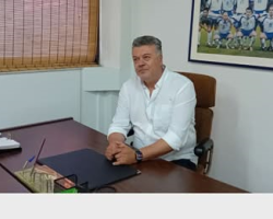 ΠΑΝΗΓΥΡΙΚΗ ΕΠΑΝΕΚΛΌΓΗ ΤΟΥ ΣΤΑΥΡΟΥ ΓΕΩΡΓΟΠΟΥΛΟΥ ΣΤΟ ΘΩΚΟ  ΤΟΥ ΠΡΟΕΔΡΟΥ ΤΗΣ ΕΠΣ ΑΡΚΑΔΙΑΣ ΠΗΡΕ 15 ΨΗΦΟΥΣ ΑΠΟ ΤΑ 17 ΣΩΜΑΤΕΙΑ ΠΟΥ  ΨΗΦΙΣΑΝ ΚΑΙ ΑΝΕΔΕΙΞΑΝ ΤΗΝ ΝΕΑ ΔΙΟΙΚΗΣΗ 