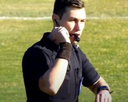 Ο ΚΑΤΟΙΚΟΣ ΣΤΟ ΟΑΚΑ ΕΧΑΣΕ ΤΟ ΠΡΩΤΟ ΠΕΝΑΛΤΥ ΠΟΥ ΔΙΟΡΘΩΣΕ ΜΕΣΩ VAR ΦΩΤΙΑΣ ΣΩΣΤΑ ΕΔΩΣΕ ΤΟ ΔΕΥΤΕΡΟ ΣΕ ΜΑΡΚΑΡΙΣΜΑ ΚΑΛΑΜΠΡΙΑ ΚΑΙ ΠΗΡΕ ΠΙΣΩ ΤΗΝ EΣΧΑΤΗ ΤΩΝ ΠΟΙΝΩΝ YΠΕΡ ΣΕΡΡΩΝ  ΣΕ ΘΕΑΤΡΟ ΙΒΑΝ ΜΕ ΠΑΡΕΜΒΑΣΗ VAR  ΒΟΗΘΟΙ ΤΣΟΛΑΚΙΔΗΣ ,ΔΕΛΛΙΟΣ 4os NTAΟΥΛΑΣ ΚΡΙΤΗΣ ΓΚΑΓΚΑΣ