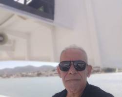 ΟΙ ΔΙΑΙΤΗΤΕΣ ΤΗΣ ΑΝΑΤΟΛΙΚΗΣ ΑΤΤΙΚΗΣ ΕΙΠΑΝ ΤΟ ΤΕΛΕΥΤΑΙΟ ΑΝΤΙΟ ΣΤΟΝ ΜΙΧΑΛΗ ΚΑΤΣΑΔΗΜΑ ΠΟΥ ΕΦΥΓΕ ΧΤΥΠΗΜΕΝΟΣ ΑΠΟ ΤΗΝ ΕΠΑΡΑΤΟ ΝΟΣΟ ΜΕΣΑ ΣΕ ΠΕΝΤΕ ΜΗΝΕΣ ΑΣ ΕΙΝΑΙ ΕΛΑΦΡΥ ΤΟ ΧΩΜΑ ΤΗΣ ΚΕΡΑΤΕΑΣ ΠΟΥ ΣΚΕΠΑΣΕ ΤΗΝ ΣΟΡΟ ΤΟΥ ΚΑΛΟ ΠΑΡΑΔΕΙΣΟ 