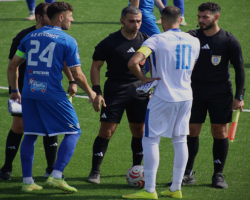 O KATΣΙΝΗΣ ΑΝΤΑΠΕΞΗΛΘΕ ΣΤΙΣ ΑΠΑΙΤΗΣΕΙΣ ΤΟΥ ΝΤΕΡΜΠΥ ΜΥΚΟΝΟΥ-ΑΣΤΕΡΑ ΜΑΓΟΥΛΑΣ ΗΤΑΝ  ΔΙΚΑΙΟΣ ΚΑΙ ΑΥΣΤΗΡΟΣ ΕΝΩ  ΑΠΕΒΑΛΕ ΕΝΑ ΠΑΙΚΤΗ ΑΠΟ ΚΑΘΕ ΟΜΑΔΑ ΕΧΟΝΤΑΣ ΔΥΟ ΝΕΟΥΣ ΒΟΗΘΟΥΣ ΑΠΟ ΤΗΝ ΑΘΗΝΑ  ΑΒΑΓΙΑΝΝΗ,ΚΙΟΡΚΑ