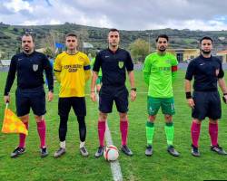 O KOYKΛΑΚΗΣ ΕΔΕΙΞΕ ΟΤΙ ΑΠΟΤΕΛΕΙ ΜΙΑ ΑΠΟ ΤΙΣ  ΕΛΠΙΔΕΣ ΤΗΣ  ΔΙΑΙΤΗΣΙΑΣ Ο ΧΑΝΙΩΤΗΣ ΦΕΡΕΛΠΙΣ ΡΕΦΕΡΥ ΔΙΑΙΤΗΤΕΥΣΕ ΜΕ ΕΠΙΤΥΧΙΑ ΤΟ ΜΑΤΣ ΓΙΟΥΧΤΑ -ΗΛΥΣΙΑΚΟΥ (ΦΩΤΟ) ΚΑΙ ΑΡΙΣΤΕΥΣΕ ΠΑΙΡΝΟΝΤΑΣ ΤΑ ΕΥΣΗΜΑ ΑΠΟ ΤΟΝ ΠΑΡΑΤΗΡΗΤΗ ΠΑΤΕΡΑ ΠΝΕΥΜΑΤΙΚΑΚΗ 