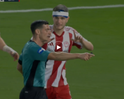 O MΑΤΣΟΥΚΑΣ ΕΧΑΣΕ ΤΗΝ ΕΥΚΑΙΡΙΑ ΝΑ ΠΑΡΕΙ ΠΟΝΤΟΥΣ ΑΠΟ ΛΑΝΟΥΑ ΕΔΩΣΕ ΠΕΝΑΛΤΥ ΣΤΑ 3μ.ΟΤΑΝ Ο ΡΕΤΣΟΣ ΕΚΑΝΕ ΤΑΚΛΙΝ ΣΤΟΝ ΣΑΛΤΣΕΔΟ ΚΑΙ ΤΟΝ  ΔΙΟΡΘΩΣΕ Ο ΠΑΠΑΔΟΠΟΥΛΟΣ ΑΠΟ VAR ΟΠΩΣ ΚΑΙ TON B BΟΗΘΟ NIKZA ΠΟΥ ΔΕΝ ΣΗΚΩΣΕ ΟΦΣΑΙΝΤ ΤΑΡΕΜΙ  4οςΚΑΤΟΙΚΟΣ Α ΒΟΗΘΟΣ ΣΤΕΦΑΝΗΣ  