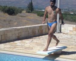 ΦΟΥΛ ΣΤΗΝ ΤΟΞΙΚΟΤΗΤΑ ΕΚΑΝΑΝ ΕΠΙΔΕΙΞΗ ΙΣΧΥΟΣ ΛΑΝΟΥΑ ΚΑΙ ΣΙΑ ΚΑΙ ΟΡΙΣΑΝ  ΤΟΝ ΜΑΥΡΟΚΟΡΔΟΠΟΥΛΟ ΜΕ ΤΟ ΤΑΤΟΥΑΖ(ΝΕΑ  ΑΠΟΚΑΛΥΠΤΙΚΗ ΦΩΤΟ) ΕΝΩ Ο ΠΡΟΕΔΡΟΣ Β .ΣΙΔΕΡΗΣ ΔΕΝ ΕΙΠΕ ΛΕΞΗ ΣΤΗΝ ΚΛΗΡΩΣΗ ΤΩΝ ΠΡΩΤΑΘΛΗΜΑΤΩΝ Ο ΟΛΥΜΠΙΑΚΟΣ ΕΠΙΜΕΝΕΙ ΚΑΙ ΕΧΕΙ ΠΛΟΥΣΙΟ ΦΩΤΟΡΕΠΟΡΤΑΖ