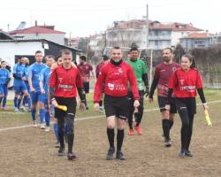 ΜΟΝΑΔΙΚΟ ΓΕΓΟΝΟΣ ΓΙΑ ΤΗΝ ΕΛΛΗΝΙΚΗ ΔΙΑΙΤΗΣΙΑ ΑΠΟΤΕΛΕΙ  Η ΔΙΕΥΘΥΝΣΗ ΑΓΩΝΑ Γ ΚΑΤΗΓΟΡΙΑΣ ΑΕ ΠΕΡΙΣΤΑΣΗ--ΔΙΓΕΝΗ ΑΛΩΝΙΩΝ  ΣΤΗΝ ΕΠΣ ΠΙΕΡΙΑΣ ΑΠΟ ΤΟΝ  ΡΕΦ ΛΑΜΠΡΟ ΝΑΤΣΙΟΠΟΥΛΟ ΕΧΟΝΤΑΣ ΒΟΗΘΟΥΣ ΤΑ ΠΑΙΔΙΑ ΤΟΥ (ΦΩΤΟ) ΓΙΩΡΓΟ ΝΤΑΣΙΟΠΟΥΛΟ ΚΑΙ ΑΓΓΕΛΙΚΗ ΝΤΑΣΙΟΠΟΥΛΟΥ 