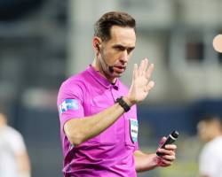 ΑΝΕΞΑΡΤΗΤΑ ΑΠΟ ΤΗΝ ΑΝΕΤΗ ΝΙΚΗ ΤΗΣ ΑΕΚ Ο ΡΕΦΕΡΥ ΠΑΠΑΠΕΤΡΟΥ ΗΤΑΝ  ΕΠΙΒΛΗΤΙΚΟΣ ΚΑΙ ΜΕ ΤΗΝ ΕΥΘΥΚΡΙΣΙΑ ΤΟΥ ΑΠΕΣΠΑΣΕ ΤΟΝ ΣΕΒΑΣΜΟ ΤΩΝ ΠΑΙΚΤΩΝ ΜΕ ΣΥΝΕΠΕΙΑ ΝΑ ΚΥΛΗΣΟΥΝ ΟΛΑ ΜΙΑ ΧΑΡΑ ΜΕ ΣΩΣΤΕΣ ΥΠΟΔΕΙΞΕΙΣ ΠΕΤΡΟΠΟΥΛΟΣ ΔΗΜΗΤΡΙΑΔΗΣ ,4ος ΚΑΤΣΙΚΟΓΙΑΝΝΗΣ  VAR O EYAΓΓΕΛΟΥ