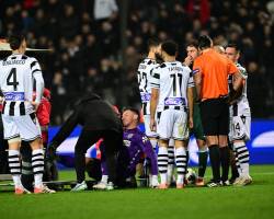 ΡΕΦ ΜΕ ΠΡΟΣΩΠΙΚΟΤΗΤΑ Ο ΠΕΛΙΤΟ  ΠΕΡΑΣΕ ΕΝΑ ΕΥΚΟΛΟ ΒΡΑΔΥ ΣΤΗ ΤΟΥΜΠΑ ΑΦΟΥ ΔΕΝ ΕΙΧΕ ΕΠΙΜΑΧΕΣ ΦΑΣΕΙΣ ΚΑΙ ΣΩΣΤΑ ΕΔΕΙΞΕ ΤΗΝ ΚΙΤΡΙΝΗ ΣΤΟΝ ΣΦΙΝΤΕΡΣΚΙ  ΠΟΥ ΤΡΑΥΜΑΤΙΣΕ ΑΘΕΛΑ ΤΟΝ ΠΑΒΛΕΝΚΑΠΟΥ ΑΠΕΧΩΡΗΣΕ .ΚΡΑΤΗΣΕ ΤΗ ΤΑΞΗ ΓΥΡΩ ΑΠΟ ΤΟΥΣ ΠΑΓΚΟΥΣ Ο ΤΕΤΤΑΡΤΟΣ ΠΟΛΥΧΡΟΝΗΣ 