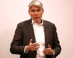 ΕΜΠΙΣΤΟΣΥΝΗ ΣΤΗΝ ΕΛΛΗΝΙΚΗ ΔΙΑΙΤΗΣΙΑ  ΤΗΝ ΚΕΔ ΚΑΙ ΤΟΝ ΛΑΝΟΥΑ ΑΠΟΤΕΛΕΙ Η ΕΚΘΕΣΗ ΤΟΥ ΔΙΕΥΘΥΝΤΗ ΑΝΑΠΤΥΞΗΣ ΔΙΑΙΤΗΣΙΑΣ ΟΥΕΦΑ ΒΑΣΚΕΘ ΠΡΟΣ ΤΟΝ ΡΟΣΕΤΙ ΜΙΛΑΕΙ ΓΙΑ ΑΠΟΦΑΣΗ ΟΡΟΣΗΜΟ Η ΧΡΗΣΙΜΟΠΟΙΗΣΗ ΕΛΛΗΝΩΝ ΡΕΦ ΣΤΑ ΜΑΤΣ ΚΥΠΕΛΛΟΥ ΠΟΥ ΑΠΟΤΕΛΕΙ ΚΙ ΕΚΦΡΑΣΗ ΕΜΠΙΣΤΟΣΥΝΗΣ  