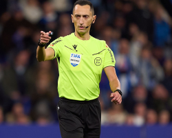 Ο ΣΑΝΤΣΕΦ ΜΑΡΤΙΝΕΘ ΗΤΑΝ ΠΡΑΓΜΑΤΙ ΔΙΑΙΤΗΤΗΣ ΑΠΟ ΤΟ ΠΑΝΩ ΡΑΦΙ ΔΕΝ ΕΠΗΡΕΙΑΣΤΗΚΕ ΑΠΟ ΕΔΡΑ ΚΑΙ ΚΟΣΜΟ ΚΑΙ ΣΧΟΛΑΣΤΙΚΟΣ ΕΦΕΡΕ ΣΕ ΠΕΡΑΣ ΤΗΝ ΑΠΟΣΤΟΛΗ ΤΟΥ ΧΩΡΙΣ ΣΤΟ ΤΕΛΟΣ ΝΑ ΑΣΧΟΛΗΘΕΙ ΚΑΝΕΝΑΣ ΜΑΖΙ ΤΟΥ ΕΙΝΑΙ ΜΙΑ ΠΡΟΣΩΠΙΚΟΤΗΤΑ ΤΕΤΑΡΤΟΣ Ο ΒΕΡΓΕΤΗΣ 