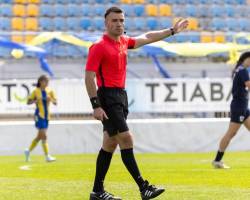  Ο ΛΑΚΩΝΑΣ ΔΗΜΗΤΡΗΣ ΒΑΡΤΣΑΚΗΣ MIA ΑΞΙΟΛΟΓΗ ΑΝΟΔΟ  ΣΤΗΝ Σ.ΛΙΓΚ 2 ΑΓΩΝΙΖΟΝΤΑΝ ΕΠΙ ΕΞΗ ΧΡΟΙΝΙΑ ΣΤΗΝ Γ ΕΘΝΙΚΗ  ΑΘΟΡΥΒΑ  ΚΑΙ ΜΕ ΥΠΟΜΟΝΗ ΩΣ ΔΑΣΚΑΛΟΣ ΣΕ ΣΧΟΛΕΙΟ ΕΙΔΙΚΗΣ ΑΓΩΓΗΣ ΣΤΗ ΣΠΑΡΤΗ  ΒΡΗΚΕ ΦΕΤΟΣ ΤΗΝ ΔΙΚΑΙΩΣΗ ,Ο ΜΟΝΑΔΙΚΟΣ ΑΠΟ ΤΟΝ ΜΩΡΗΑ 
