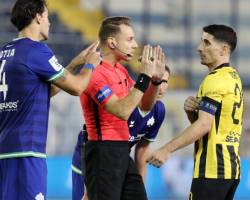 ΤΟΣΕΣ ΦΑΣΕΙΣ ΠΟΥ ΕΤΥΧΑΝ ΣΤΟΝ ΒΕΡΓΕΤΗ ΣΤΟ ΠΕΡΙΣΤΕΡΙ ΔΕΝ ΕΙΧΕ  ΞΑΝΑΣΥΝΤΗΣΕΙ ΑΝ ΜΑΛΙΣΤΑ ΕΔΙΝΕ ΑΠΟ ΤΗΝ ΑΡΧΗ ΤΗΝ ΑΓΚΩΝΙΑ -ΠΕΝΑΛΤΥ ΔΕΝ ΘΑ ΧΡΕΙΑΖΟΤΑΝ Η ΠΑΡΕΜΒΑΣΗ VAR-ΣΙΔΗΡΟΠΟΥΛΟΣ ΓΙΑ ΝΑ ΤΟ ΚΑΤΑΛΟΓΙΣΕΙ ΣΩΣΤΗ Η ΑΠΟΒΟΛΗ  ΡΕΛΒΑΣ.ΟΙ ΑΠΟΦΑΣΕΙΣ ΤΟΥ ΔΕΝ ΔΙΑΜΟΡΦΩΣΑΝ 2-3