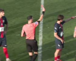 ΜΕΤΑ ΑΠΟ ΜΙΑ ΕΒΔΟΜΑΔΑ ΠΗΡΑΝ ΕΙΔΗΣΗ ΤΙ ΣΥΝΕΒΗ ΣΤΟ ΜΑΤΣ ΗΛΙΟΥΠΟΛΗΣ-ΠΑΝΑΡΓΕΙΑΚΟΥ ΟΧΙ ΑΠΟ ΕΚΘΕΣΕΙΣ ΠΑΡΑΤΗΡΗΤΩΝ ,ΑΛΛΑ ΑΠΟ ΤΑ ΣΤΙΓΜΙΟΤΥΠΑ ΤΟΥ ΑΓΩΝΑ ΠΟΥ ΕΙΔΑΝ ΣΤΗΝ ΚΕΔ ΑΝ ΚΑΙ Ο ΒΑΛΕΡΥ ΕΙΧΕ ΠΛΗΡΗ ΓΝΩΣΗ ΑΦΟΥ ΗΤΑΝ ΠΑΡΟΝ ΣΤΟΝ ΑΓΩΝΑ ΚΑΙ ΖΗΤΗΣΕ  ΕΞΗΓΗΣΕΙΣ  