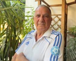 ΕΦΥΓΕ ΑΠΟ ΤΗΝ ΖΩΗ Ο ΧΡΗΣΤΟΣ ΚΟΛΟΚΥΘΑΣ ΕΝΑΣ ΡΕΦΕΡΥ ΜΕ ΜΕΓΑΛΗ ΠΡΟΣΦΟΡΑ ΣΤΟ  ΧΩΡΟ.ΣΦΥΡΙΞΕ  450 ΜΑΤΣ Α ΕΘΝΙΚΗΣ  1970-1993 ,5ΧΡΟΝΙΑ ΔΙΕΘΝΗΣ 1984-87 ,5ΧΡΟΝΙΑ ΣΤΗΝ ΕΠΙΤΡΟΠΗ ΔΙΑΙΤΗΣΙΑΣ Α-Β ΕΘΝΙΚΗΣ 1994-97 ΤΕΛΕΥΤΑΙΑ ΑΣΧΟΛΙΟΤΑΝ ΜΕ  ΤΟ FYTSAL  ΣΥΛΛΥΠΗΤΗΡΙΑ  AΠΟ ΣΑΔ