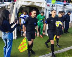 O ΠΑΝΑΓΙΩΤΑΡΑΣ ΕΔΕΙΞΕ ΚΑΙ ΣΤΟ ΠΑΙΓΝΙΔΙ ΤΩΝ ΧΑΝΙΩΝ ΜΕ ΤΟΝ ΠΑΝΑΡΓΕΙΑΚΟ ΤΙΣ ΙΚΑΝΟΤΗΤΕΣ ΤΟΥ .ΑΡΙΣΤΕΥΣΕ ΚΑΙ ΑΡΕΣΕ ΣΤΟΝ ΠΑΡΑΤΗΡΗΤΗ ΠΑΠΑΔΑΚΙ ΟΠΩΣ ΚΑΙ ΟΙ ΒΟΗΘΟΙ ΜΑΥΡΟΥΔΗΣ ,ΜΠΛΑΒΑΚΗΣ ΤΕΤΑΡΤΟΣ ΗΤΑΝ Ο ΣΤΕΡΓΙΩΤΗΣ 